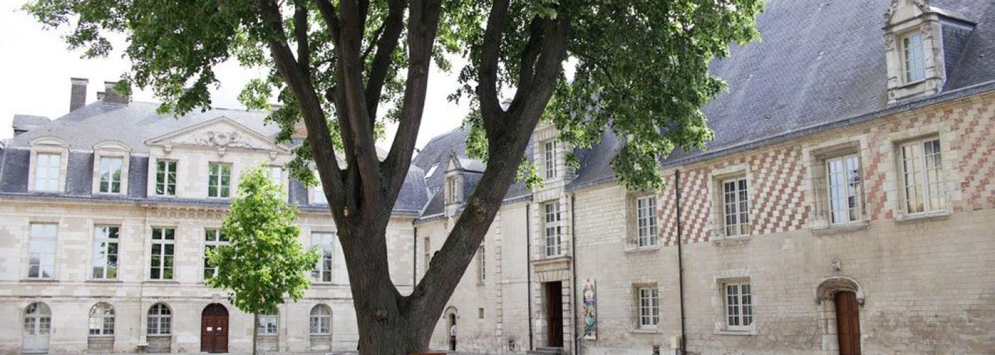 Musée d'Art moderne  (Image 1)>
