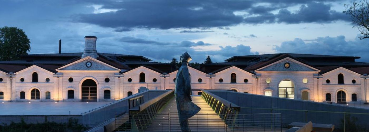 Musée de la Cité Internationale de la Bande Dessinée et de l'Image  (Image 1)>