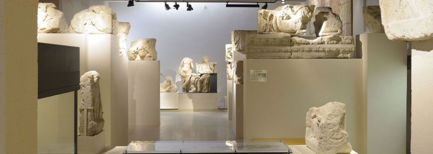 Musée Archéologique du Val-d'Oise  (Image 1)>