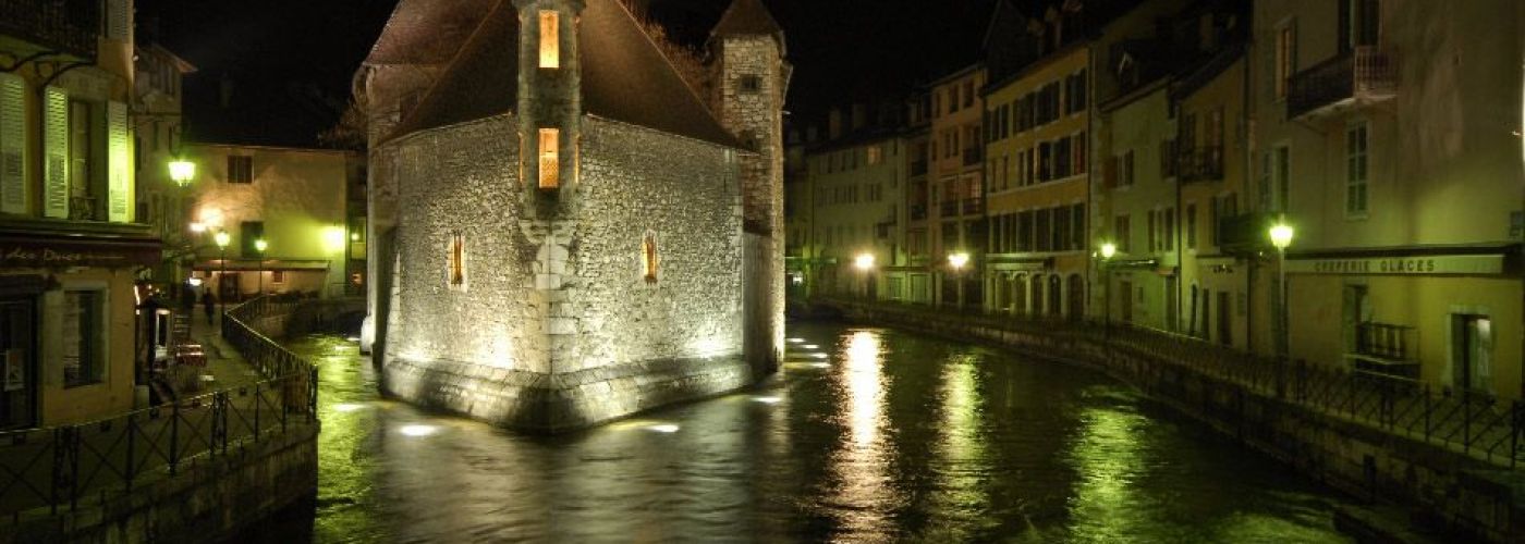 Palais de l'Île Annecy  (Image 1)>