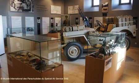 Musée International des Parachutistes du Spécial Air Service SAS, Sennecey-le-Grand