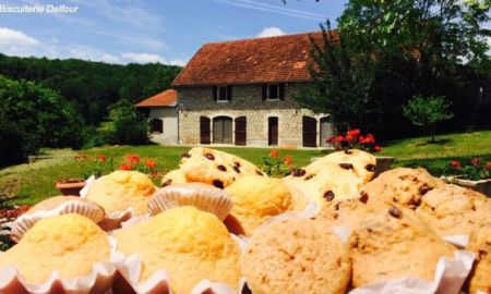 Musée du Biscuit, Vers