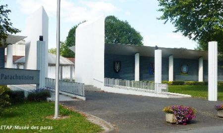 Cité des Parachutistes - Musée Mémorial, Lons