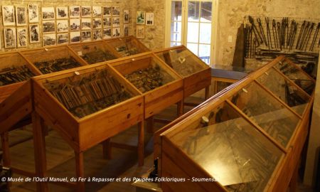 Musée de l'Outil Manuel, du Fer à Repasser et des Poupées Folkloriques, Soumensac
