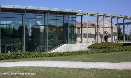 Musée des Tumulus de Bougon, Bougon