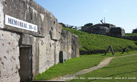 Mémorial 39/45, Saint-Malo