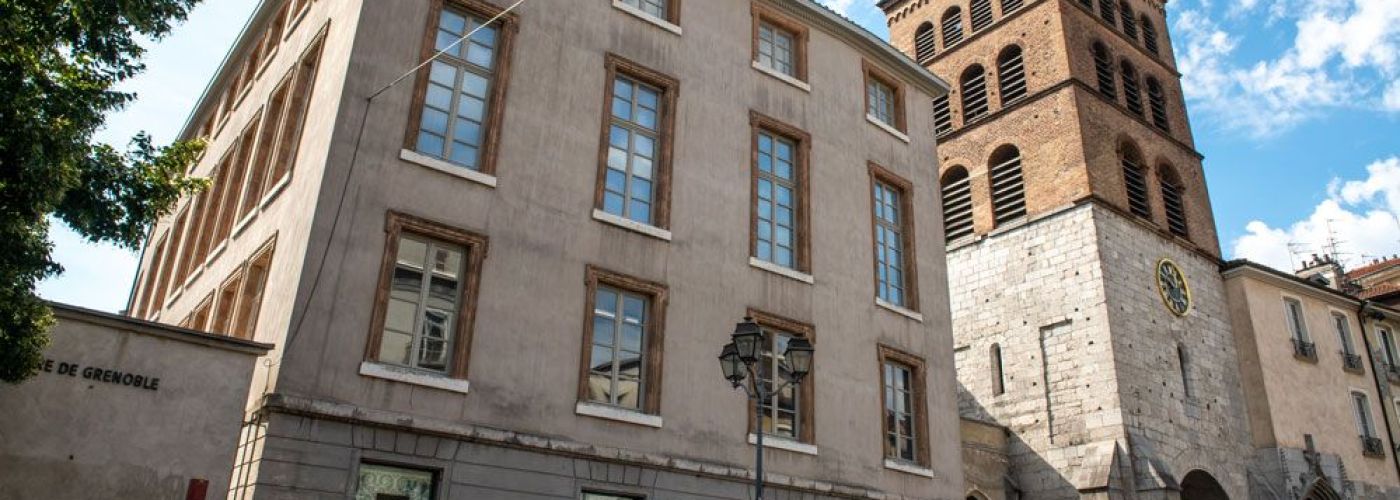 Musée de l'Ancien Évêché >